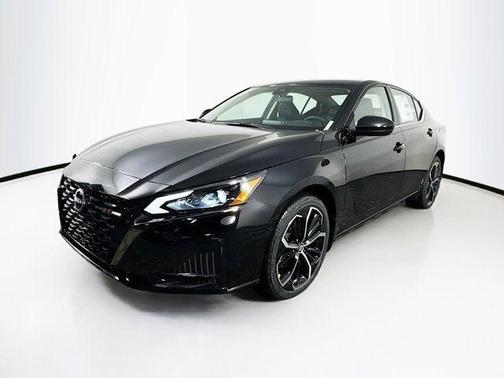 2025 Nissan Altima SR AWD