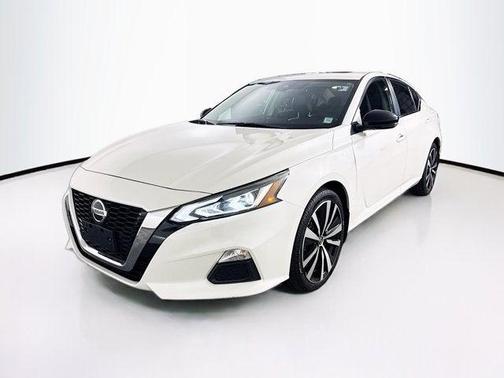 2020 Nissan Altima SR Intelligent AWD