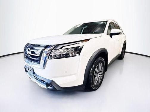 2024 Nissan Pathfinder SL 4WD