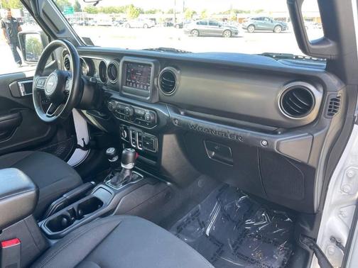 2020 Jeep Wrangler Unlimited Altitude 4x4 4dr SUV