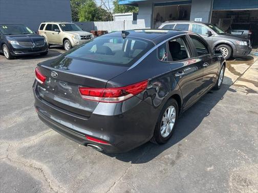 2018 Kia Optima LX