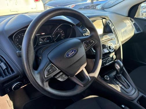 2017 Ford Focus SEL
