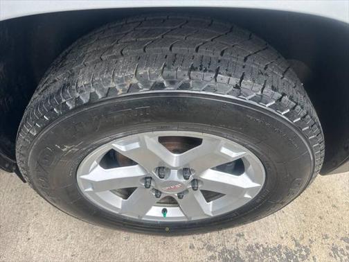 2016 GMC Acadia SLE-2