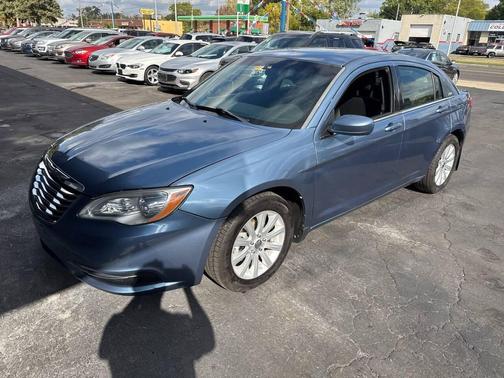 2011 Chrysler 200 Touring