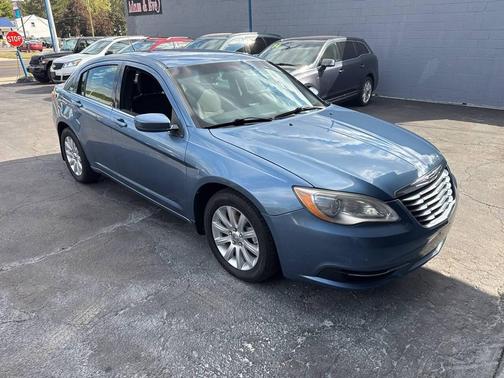 2011 Chrysler 200 Touring