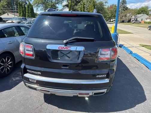 2015 GMC Acadia Denali