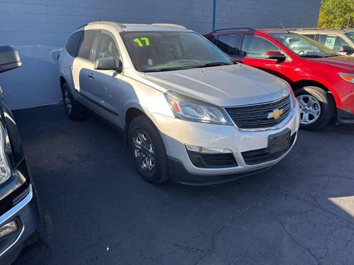2017 Chevrolet Traverse LS