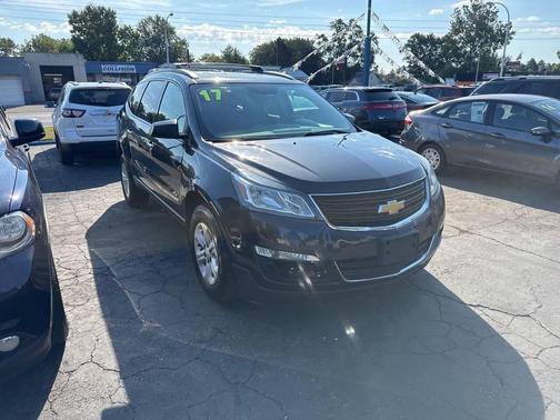 2017 Chevrolet Traverse LS