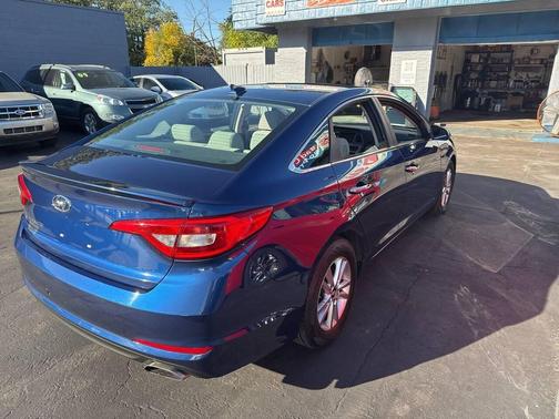 2017 Hyundai SONATA SE