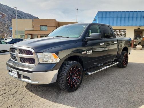 2017 RAM 1500 SLT