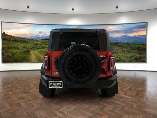 Hot Pepper Red Metallic Tinted Clearcoat 2023 Ford Bronco Wildtrak