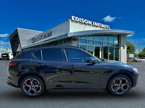 2023 Alfa Romeo Stelvio Ti