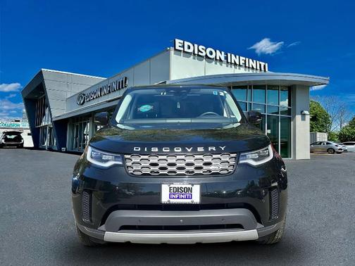 2024 Land Rover Discovery P300 S