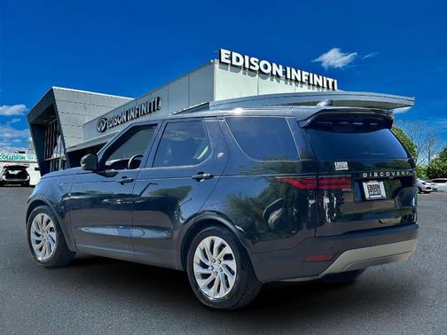 2024 Land Rover Discovery P300 S