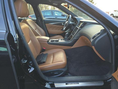 2023 INFINITI Q50 SENSORY