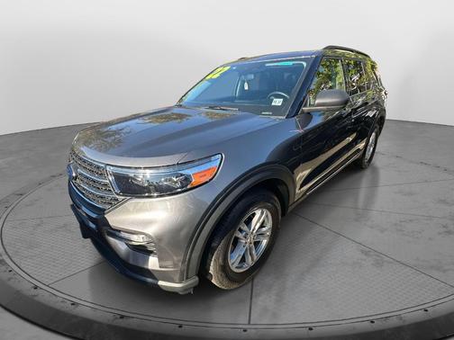 Gray 2022 Ford Explorer XLT