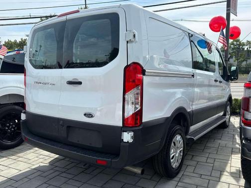 2024 Ford Transit-250 T-250 130 LOW RF 9070 GVWR