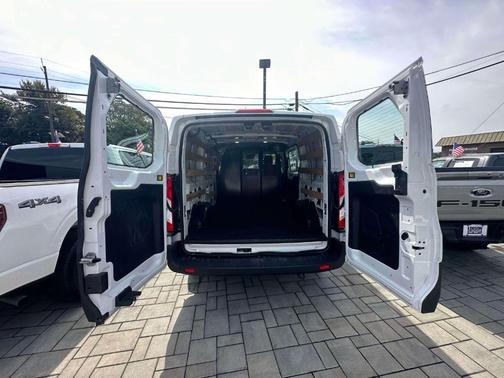 2024 Ford Transit-250 T-250 130 LOW RF 9070 GVWR