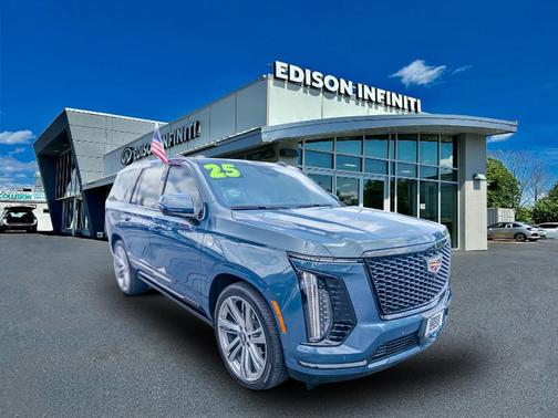 2025 Cadillac Escalade Sport Platinum