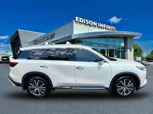 2022 INFINITI QX60 SENSORY