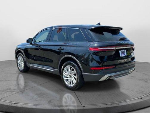 Infinite Black Metallic 2024 Lincoln Corsair Premiere