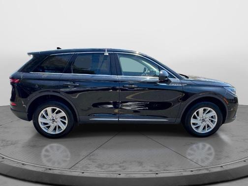 Infinite Black Metallic 2024 Lincoln Corsair Premiere
