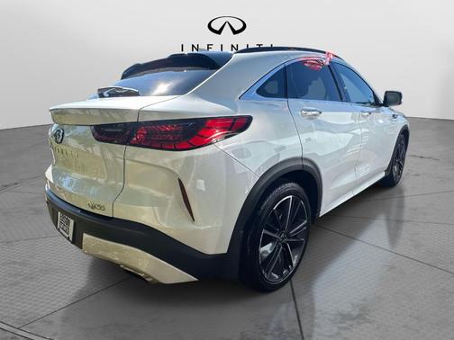 2024 INFINITI QX55 LUXE