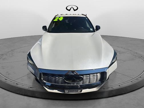 2024 INFINITI QX55 LUXE