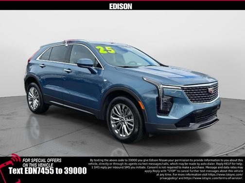 2025 Cadillac XT4 Premium Luxury