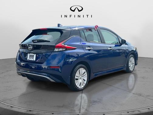 2023 Nissan Leaf S