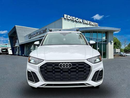 2023 Audi Q5 45 S line quattro Premium