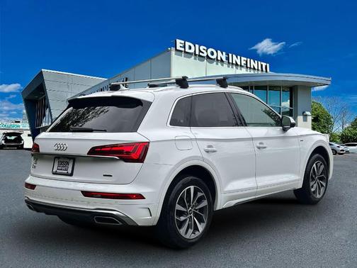 2023 Audi Q5 45 S line quattro Premium
