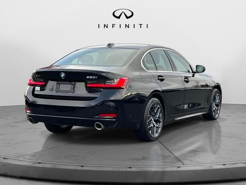 2025 BMW 330 i xDrive