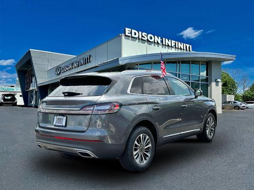 2022 Lincoln Nautilus Standard