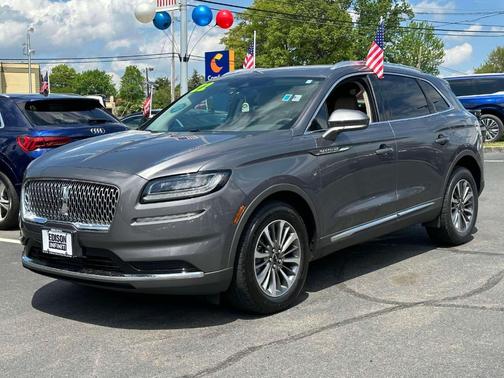 2022 Lincoln Nautilus Standard