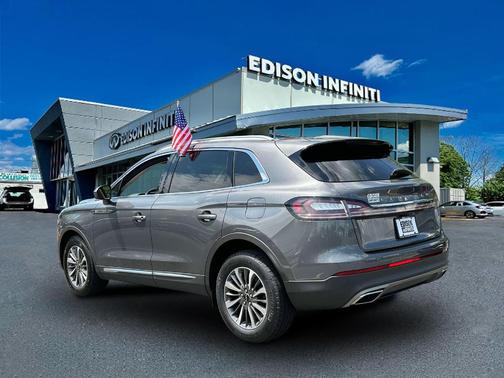 2022 Lincoln Nautilus Standard