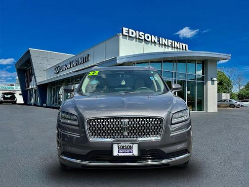 2022 Lincoln Nautilus Standard