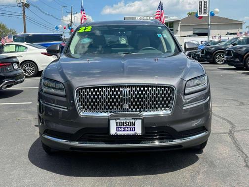 2022 Lincoln Nautilus Standard