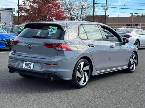 2024 Volkswagen Golf GTI 2.0T S