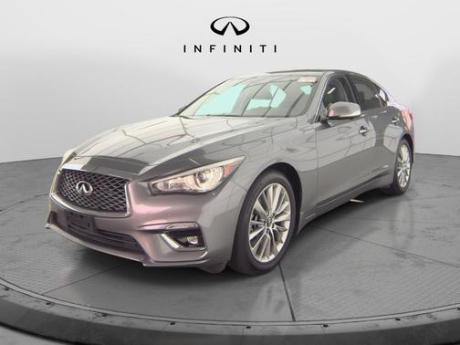 2023 INFINITI Q50 LUXE