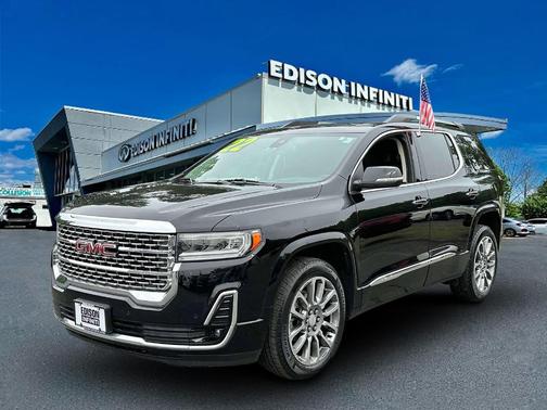 2022 GMC Acadia Denali
