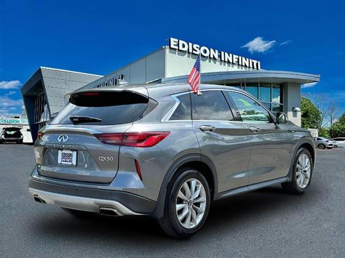 2022 INFINITI QX50 Pure