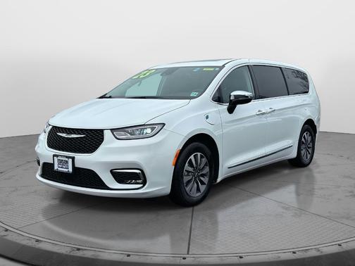 2023 Chrysler Pacifica Hybrid Limited