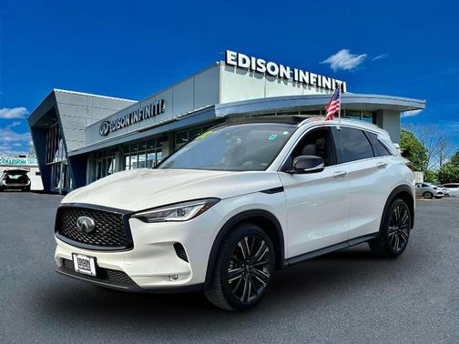 2022 INFINITI QX50 Luxe