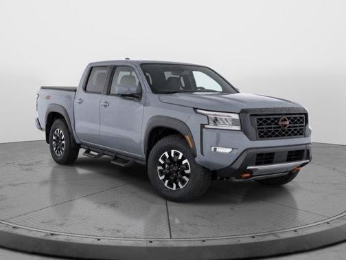 Boulder Gray Metallic 2024 Nissan Frontier PRO-4X