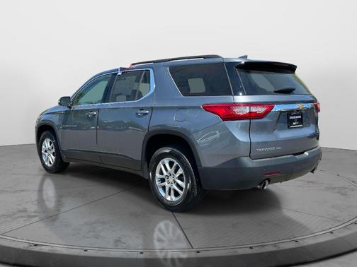 Satin Steel Metallic 2021 Chevrolet Traverse LT Cloth