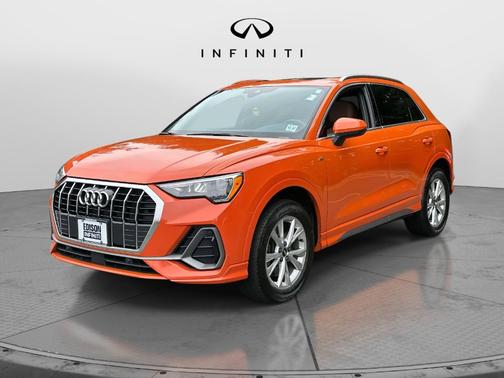 2022 Audi Q3 45 S line Premium