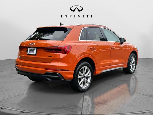 2022 Audi Q3 45 S line Premium
