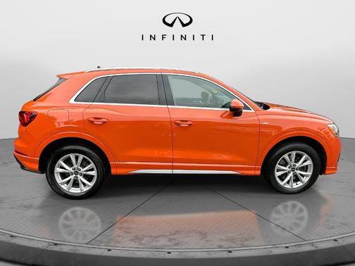 2022 Audi Q3 45 S line Premium