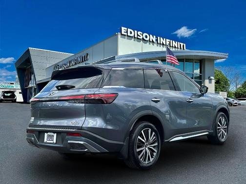 2023 INFINITI QX60 SENSORY